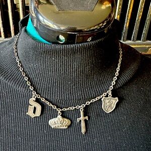 Disney Couture necklace/no longer sold in parks!